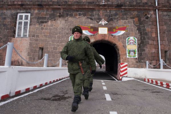 «Армения потребует у России вывести 102-ю военную базу»