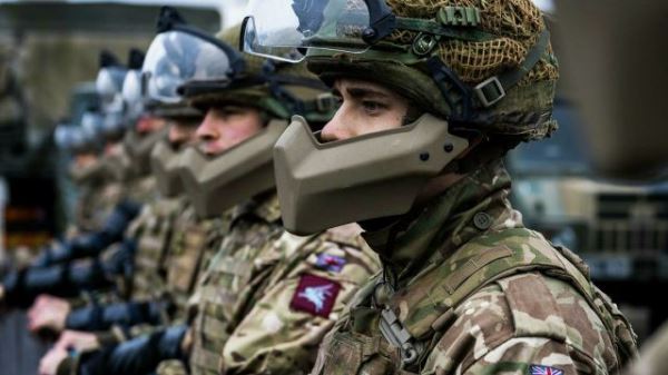 Читатели Express назвали российскую армию одной из причин существования НАТО