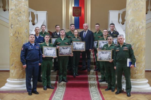 Депутаты наградили специалистов Военно-медицинской академии