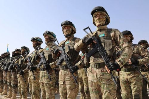 Российские военные провели в Таджикистане учение по отражению условных террористов на объекты 201-й базы