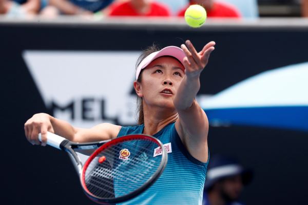 Жива, но свободна ли: МОК и Китаю угрожают бойкотом из-за теннисистки