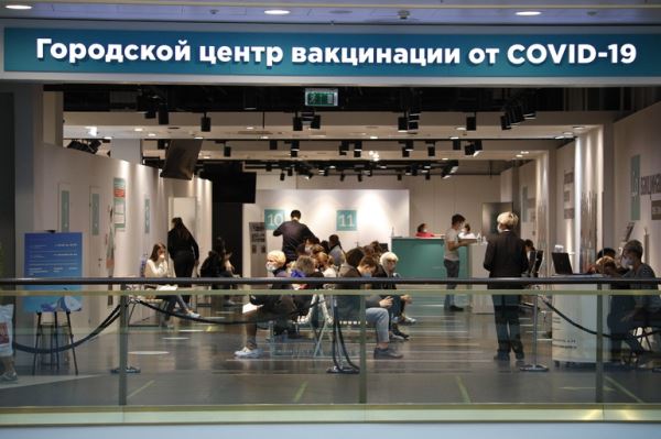 Песков заявил, что сокращение сроков действия QR-кодов не обсуждалось