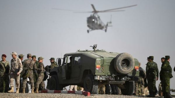 Российские военные прибыли на полигон в Таджикистане для участия в учении сил спецназа ОДКБ